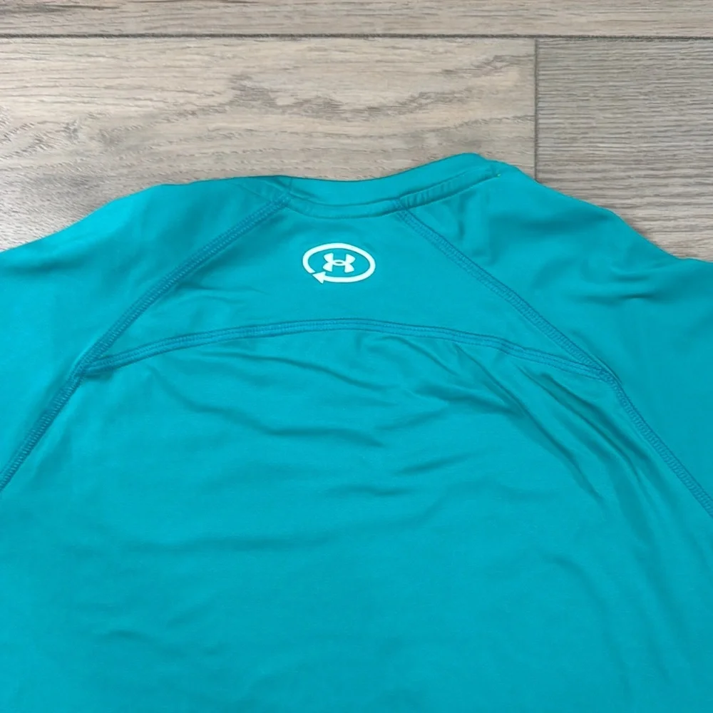 Under Armour Women's Teal Semi-Loose Shirt - Picture 7 of 7